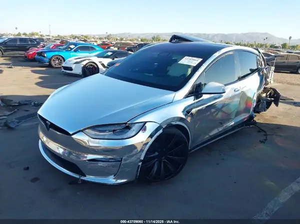 7SAXCBE68NF331760 2022 TESLA MODEL X - Image 2
