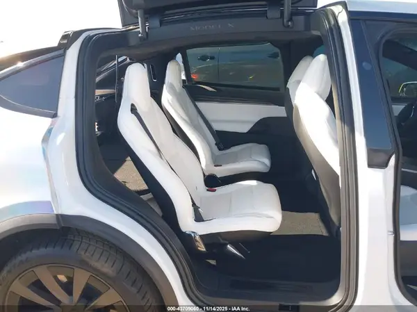 7SAXCBE68NF331760 2022 TESLA MODEL X - Image 8