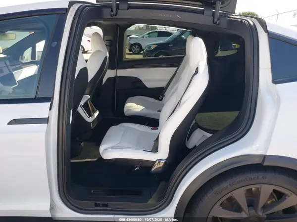 7SAXCBE68NF332875 2022 TESLA MODEL X - Image 8