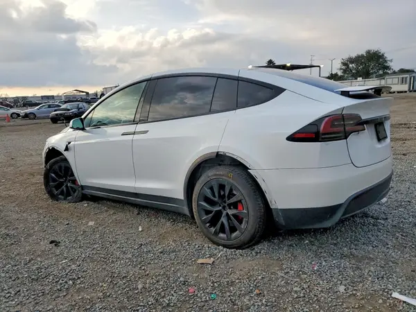 7SAXCBE68PF402510 2023 TESLA MODEL X - Image 2