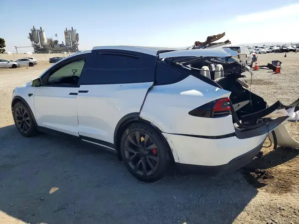 7SAXCBE68RF449426 2024 TESLA MODEL X - Image 2