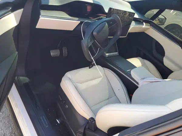 7SAXCBE68RF449426 2024 TESLA MODEL X - Image 8