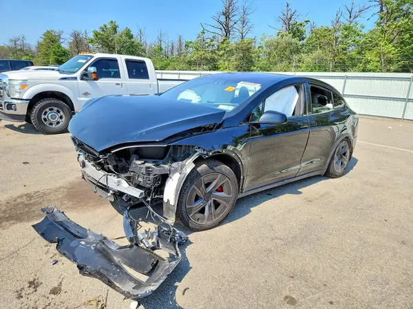 7SAXCBE68TF479811 2026 TESLA MODEL X - Image 1