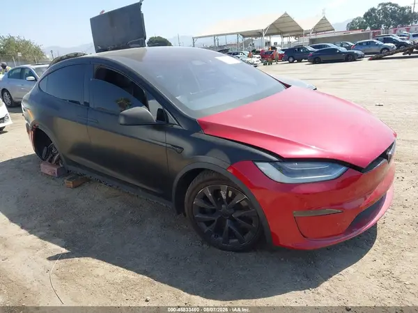 7SAXCBE69NF332786 2022 TESLA MODEL X - Image 1