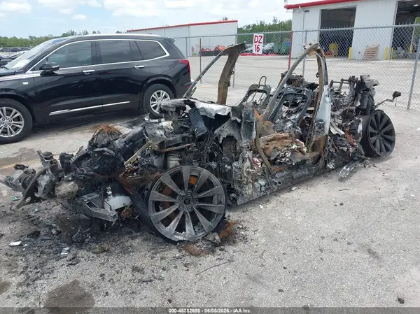 7SAXCBE69NF340581 2022 TESLA MODEL X - Image 2