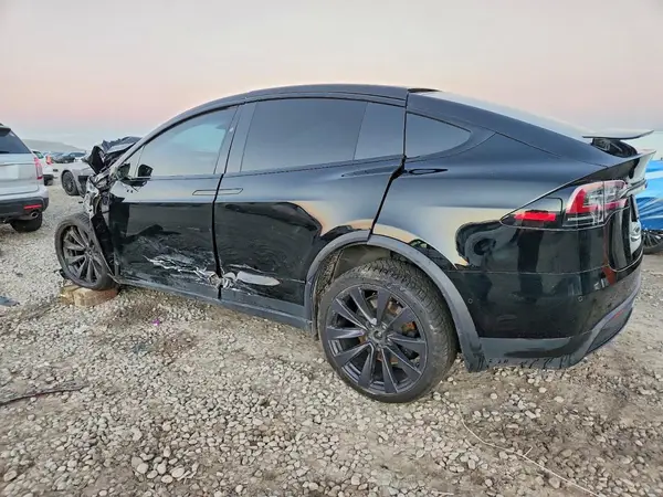 7SAXCBE69NF345294 2022 TESLA MODEL X - Image 2