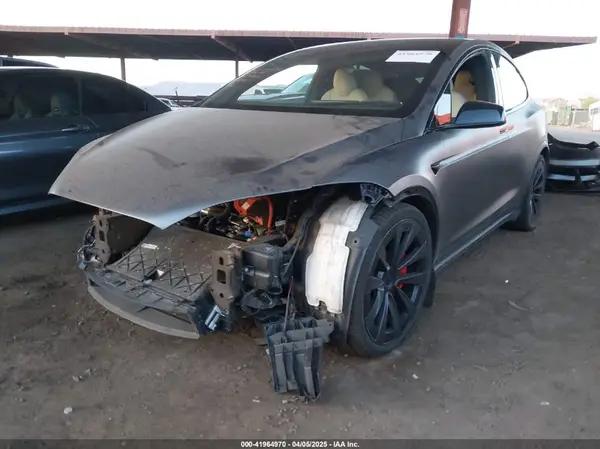 7SAXCBE69NF352875 2022 TESLA MODEL X - Image 2