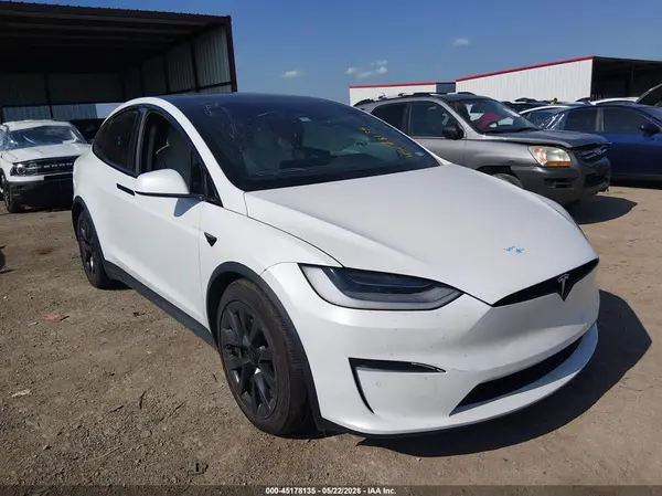 7SAXCBE69NF361057 2022 TESLA MODEL X - Image 1