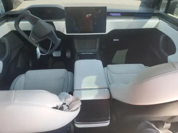 7SAXCBE69PF376497 2023 TESLA MODEL X - Image 8