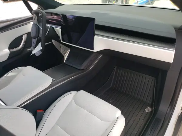 7SAXCBE69RF451959 2024 TESLA MODEL X - Image 8