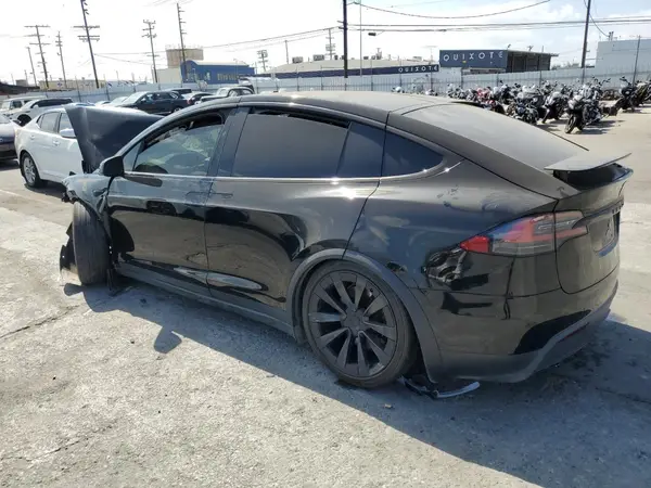 7SAXCBE6XNF331663 2022 TESLA MODEL X - Image 2