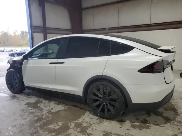 7SAXCBE6XNF341061 2022 TESLA MODEL X - Image 2
