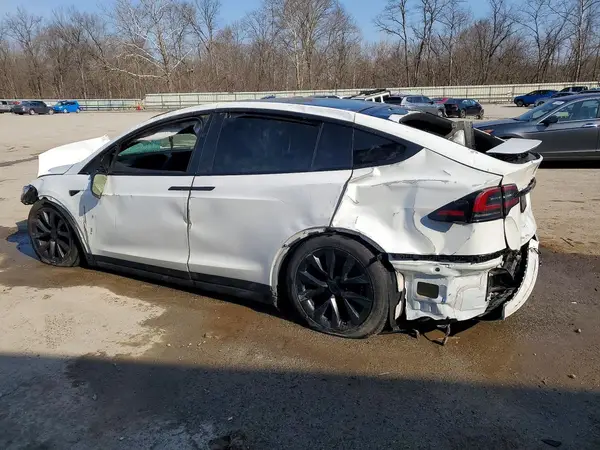7SAXCBE6XNF341559 2022 TESLA MODEL X - Image 2