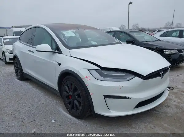 7SAXCBE6XNF342677 2022 TESLA MODEL X - Image 1