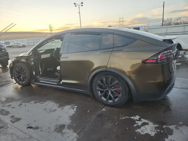 7SAXCBE6XNF345594 2022 TESLA MODEL X - Image 2