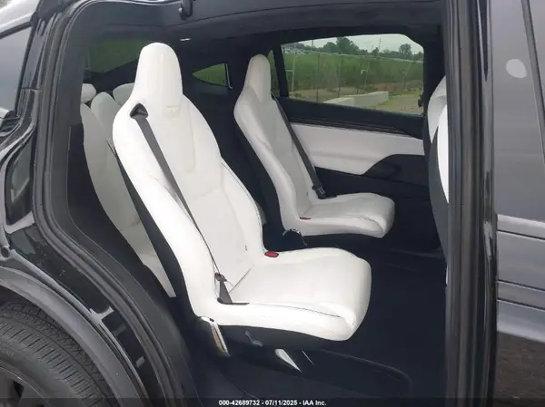 7SAXCBE6XPF400502 2023 TESLA MODEL X - Image 8