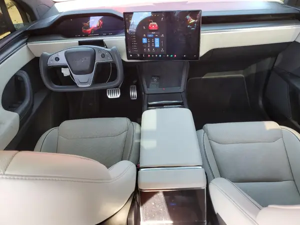7SAXCBE6XRF437827 2024 TESLA MODEL X - Image 8