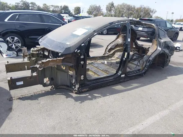 7SAXCBE6XRF445958 2024 TESLA MODEL X - Image 2