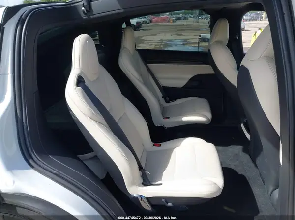 7SAXCBE6XTF483648 2026 TESLA MODEL X - Image 8