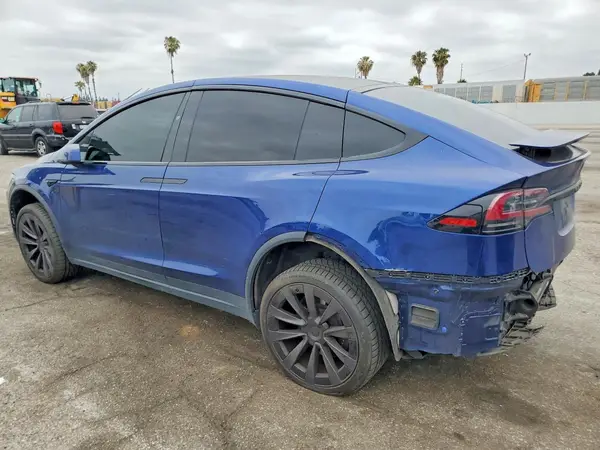 7SAXCDE50NF339094 2022 TESLA MODEL X - Image 2