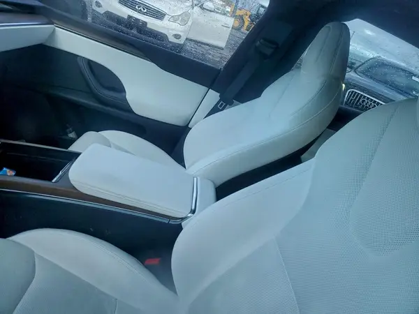 7SAXCDE50NF339953 2022 TESLA MODEL X - Image 8