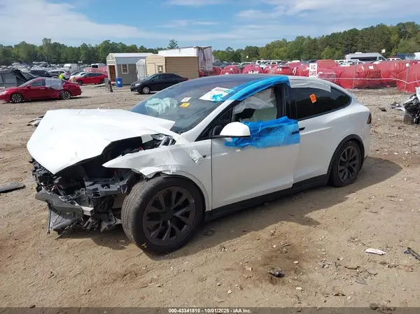7SAXCDE50PF372177 2023 TESLA MODEL X - Image 2
