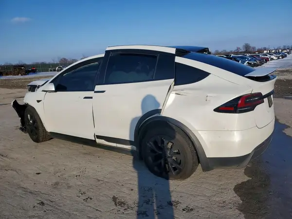 7SAXCDE50PF408725 2023 TESLA MODEL X - Image 2