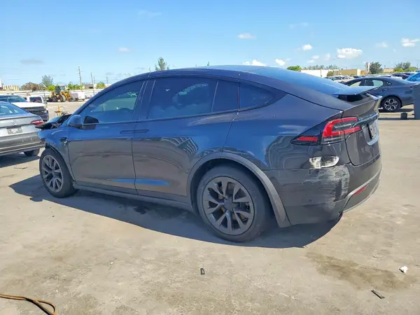 7SAXCDE50RF445213 2024 TESLA MODEL X - Image 2