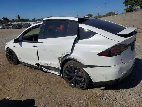 7SAXCDE51NF336981 2022 TESLA MODEL X - Image 2
