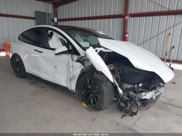 7SAXCDE51NF342005 2022 TESLA MODEL X - Image 1