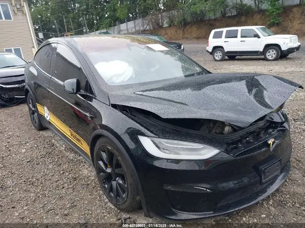 7SAXCDE51NF342117 2022 TESLA MODEL X - Image 1