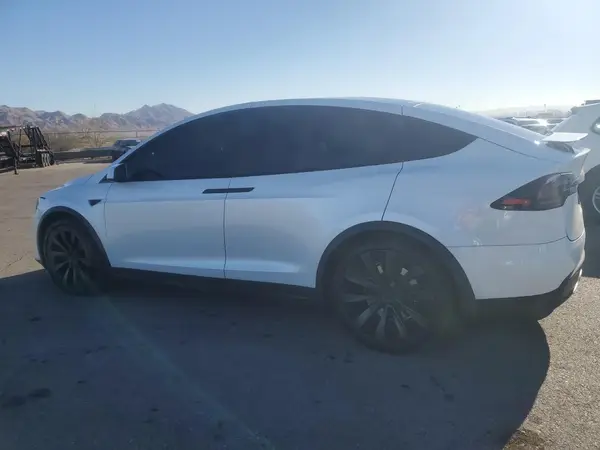 7SAXCDE51RF455569 2024 TESLA MODEL X - Image 2