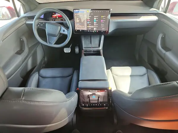 7SAXCDE51TF474808 2026 TESLA MODEL X - Image 8