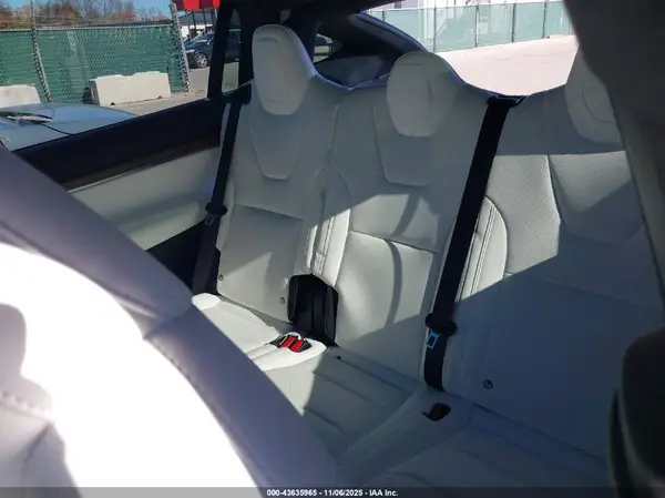 7SAXCDE51TF475103 2026 TESLA MODEL X - Image 8