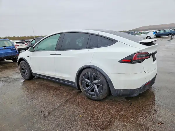 7SAXCDE51TF476106 2026 TESLA MODEL X - Image 2