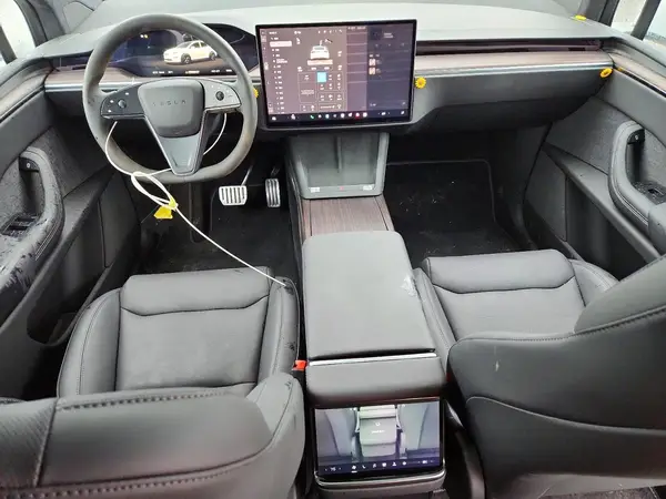7SAXCDE51TF476106 2026 TESLA MODEL X - Image 8