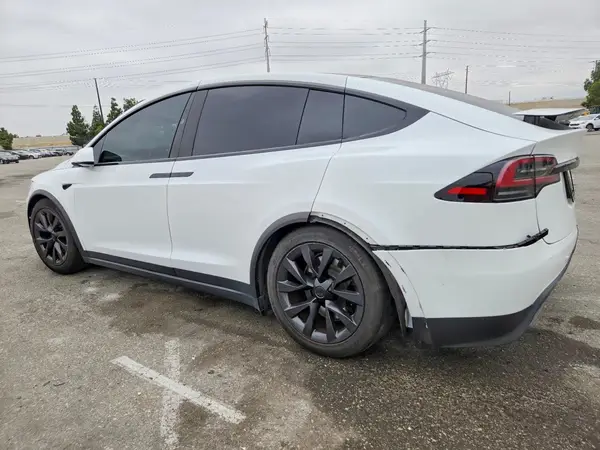 7SAXCDE52PF403526 2023 TESLA MODEL X - Image 2