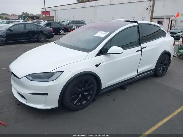 7SAXCDE52PF415188 2023 TESLA MODEL X - Image 2