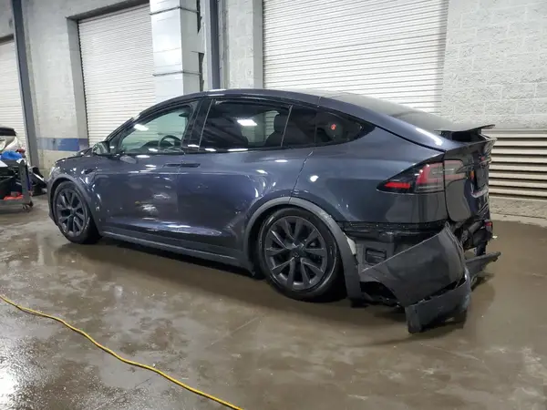 7SAXCDE52PF421959 2023 TESLA MODEL X - Image 2