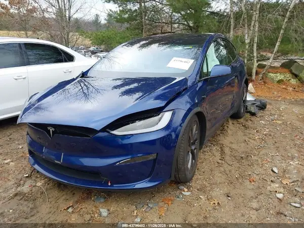 7SAXCDE52SF467672 2025 TESLA MODEL X - Image 2