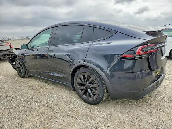 7SAXCDE52SF468756 2025 TESLA MODEL X - Image 2