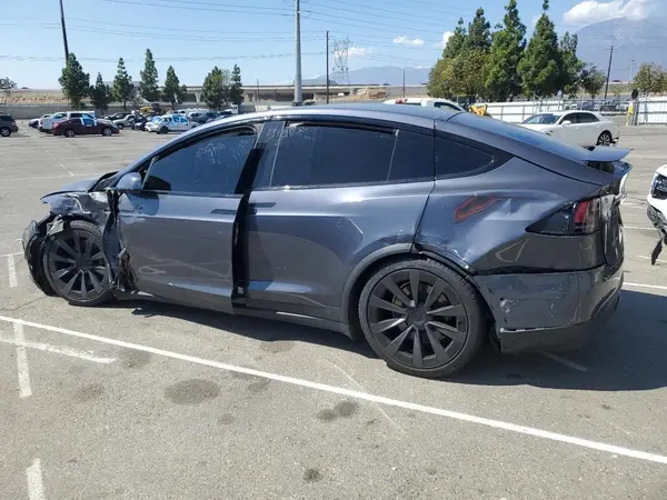 7SAXCDE53NF337002 2022 TESLA MODEL X - Image 2