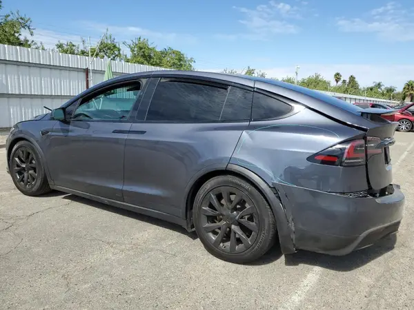 7SAXCDE53NF337789 2022 TESLA MODEL X - Image 2
