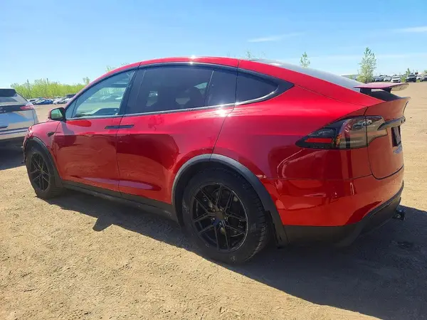 7SAXCDE53NF341034 2022 TESLA MODEL X - Image 2