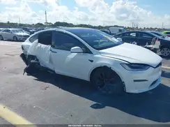 7SAXCDE53NF345097 2022 TESLA MODEL X