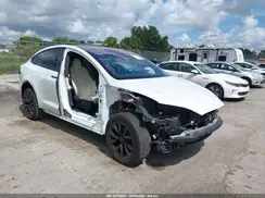 7SAXCDE53NF354625 2022 TESLA MODEL X