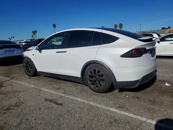 7SAXCDE53NF363664 2022 TESLA MODEL X - Image 2