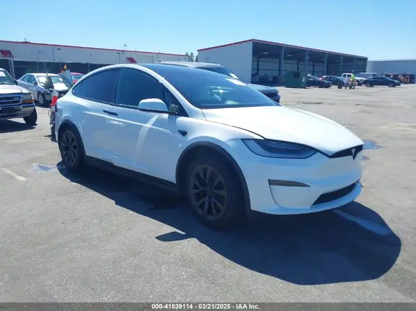 7SAXCDE53PF377034 2023 TESLA MODEL X - Image 1
