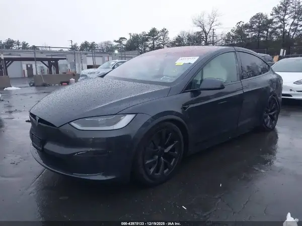 7SAXCDE53SF469804 2025 TESLA MODEL X - Image 2