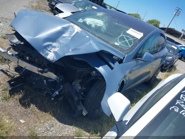 7SAXCDE53TF478262 2026 TESLA MODEL X - Image 2